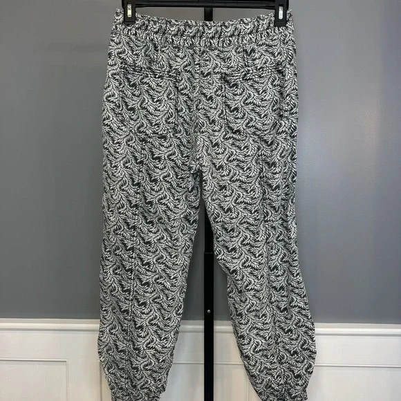 Anthropologie Women's Rhys Utility Joggers Pants Leaf Linen Blend Size Medium‎ - Picture 4 of 8